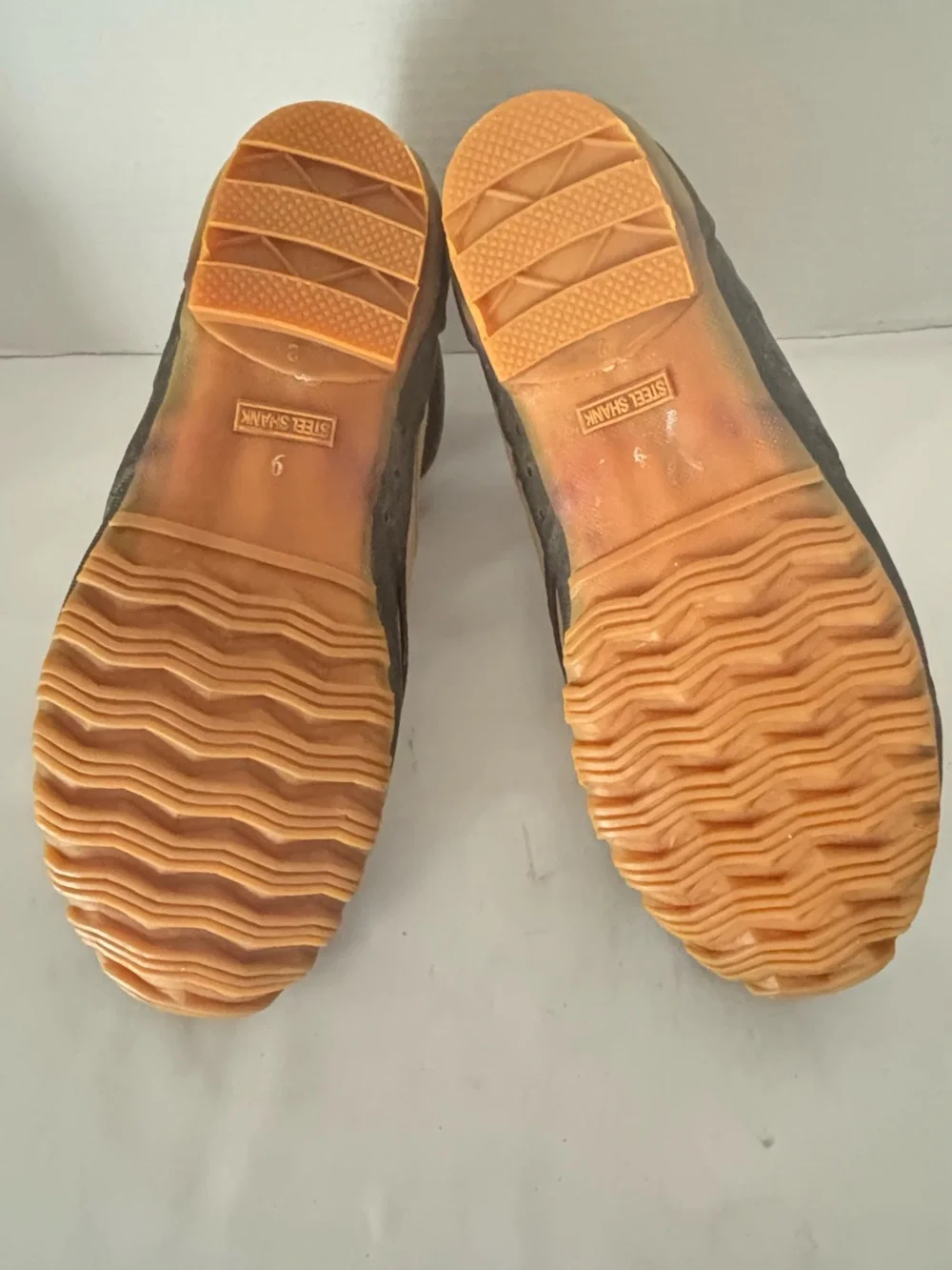 NEW MENS PROLINE  WADING/ FISHING BOOTS Tan and black steel tie. SZ  9